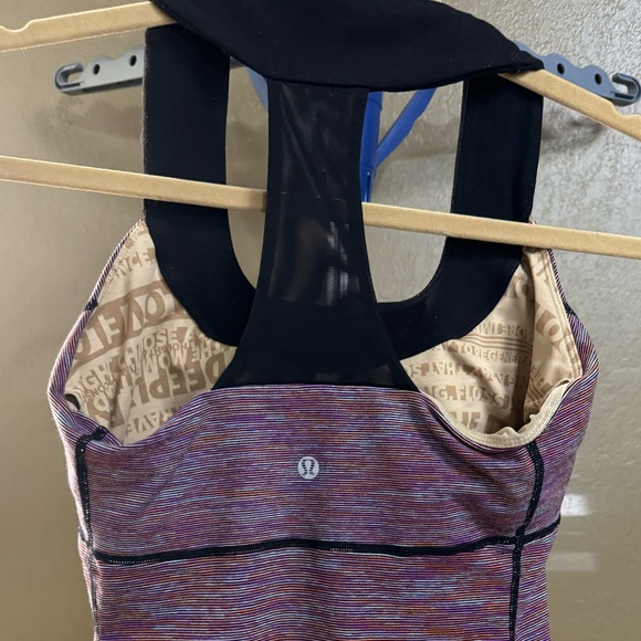 Lululemon size 8 top - Picture 2 of 3